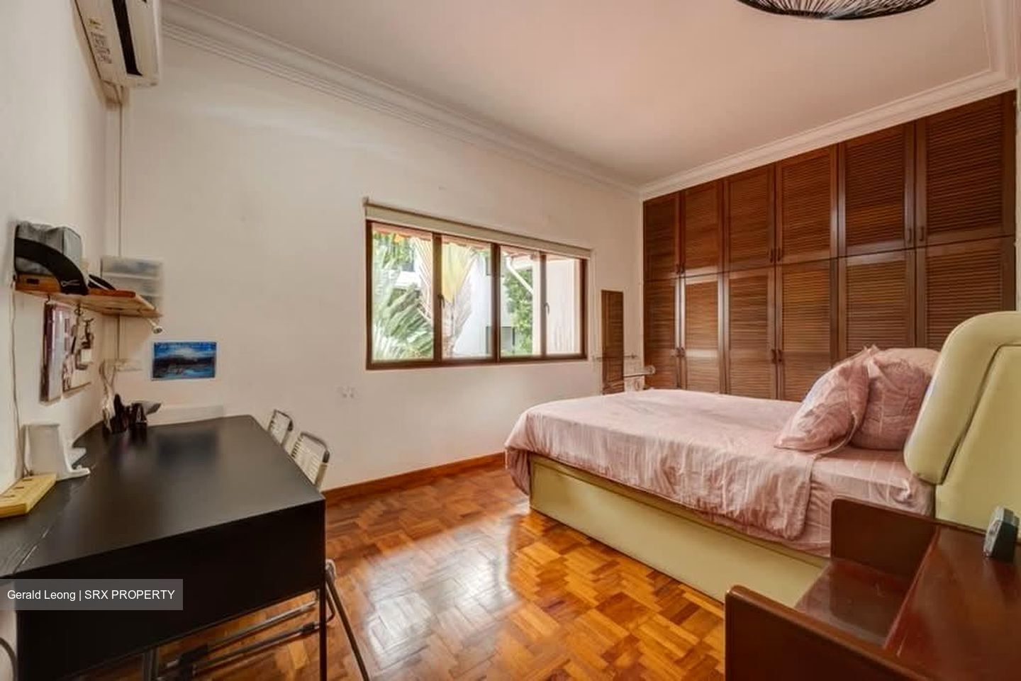 Peakview Estate (D16), Terrace #581900811